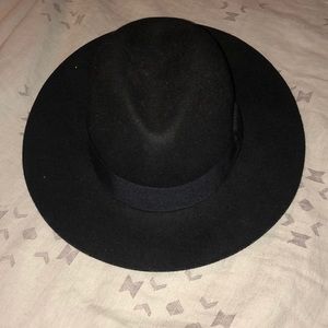 L.A hearts black summer hat